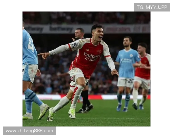 曼城主场迎战阿森纳力争三分冲击英超榜首激烈对决引人关注 曼城主场迎战阿森纳力争三分冲击英超榜首激烈对决引人关注