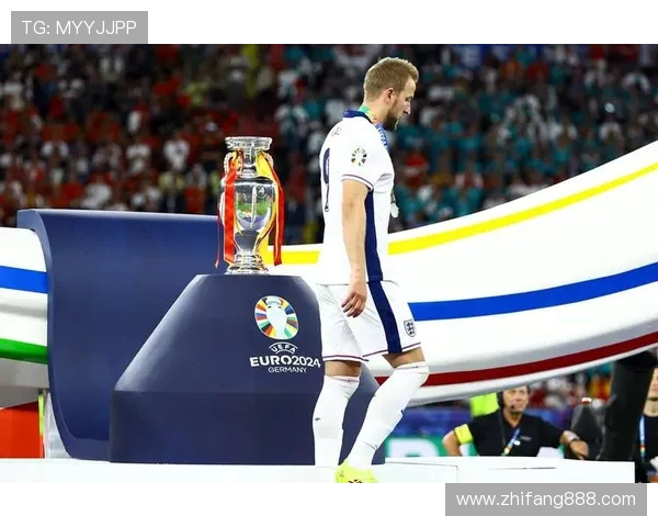 哈里凯恩引领英格兰锋线新时代展望其职业巅峰与未来挑战 哈里凯恩引领英格兰锋线新时代展望其职业巅峰与未来挑战